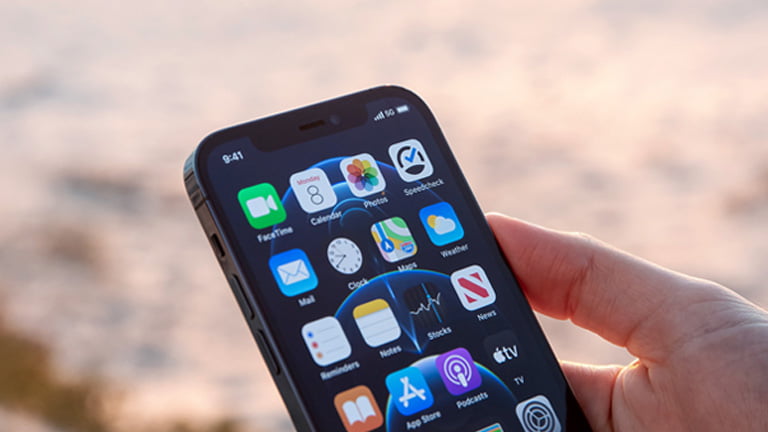 A recent iPhone is connected to 5G network with a virtual SIM or eSIM for better connectivity